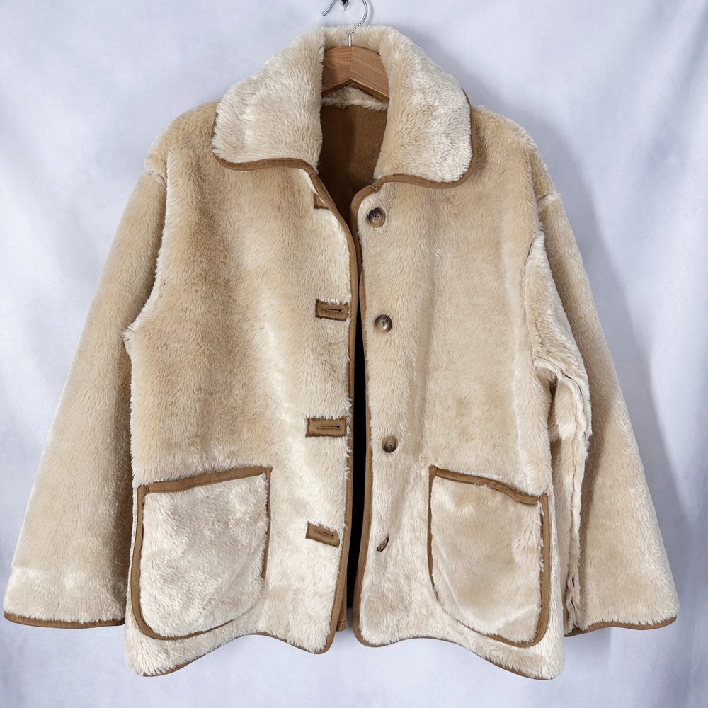 BDG Reversible Tan Faux Suede Shearling Jacket Women's Size Large NWOT - Picture 6 of 13